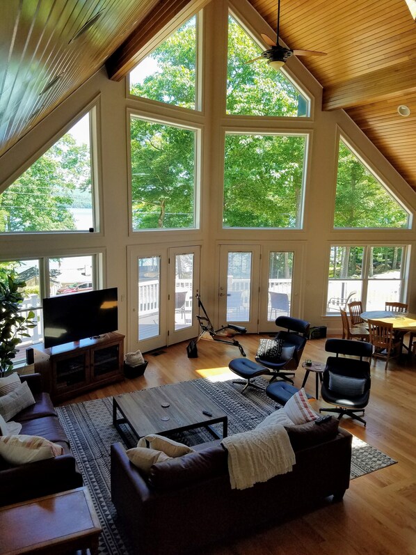 تلفزيون، مدفأة