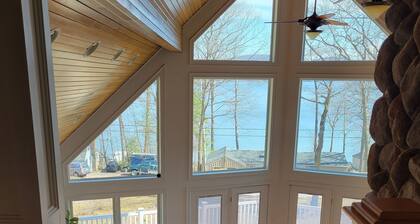 All season retreat waterfront chalet
