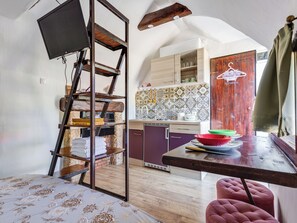 1 bedroom, free Internet