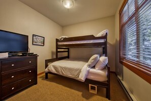 Condo, 2 Bedrooms | 2 bedrooms, iron/ironing board, free WiFi