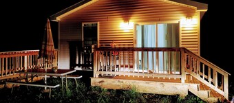 Amish Built Cottage near Keuka Lake - Wineries, Fishing, Hiking, Hunting & More!