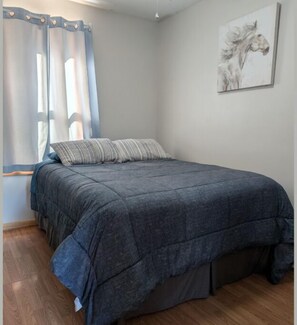1 bedroom, desk, iron/ironing board, free WiFi