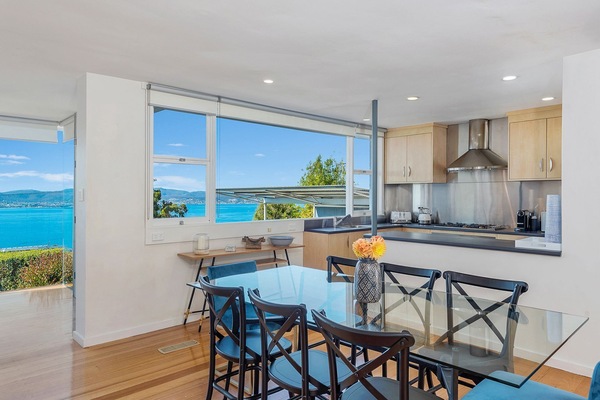 Kitchen/dining - entry level