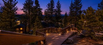 Boulder Bear - Secluded, Beautiful Views, Fireplace, Barbecue