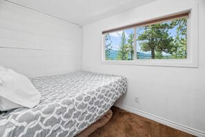 2 bedrooms, free WiFi, bed sheets - Boulder Bear - Secluded, Beautiful Views, Fireplace, Barbecue (Big Bear Lake)