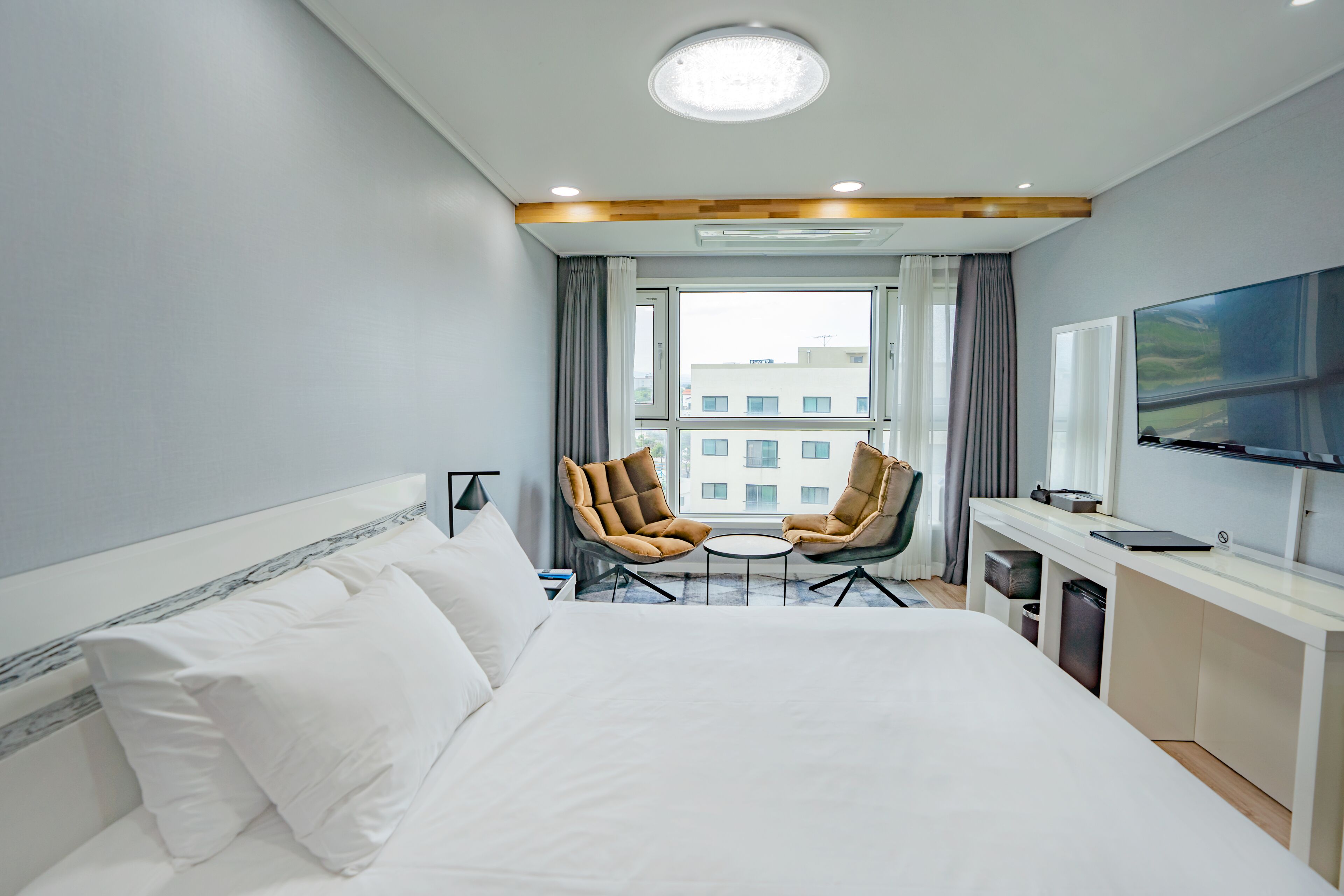 deluxe double room, mountain view | 1 bedroom, premium bedding, blackout curtains, free wifi