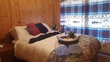 3 dormitorios, escritorio, wifi y ropa de cama