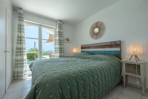 5 habitaciones, tabla de planchar con plancha y wifi gratis 