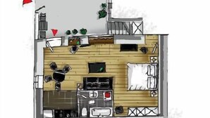 Grundriss eines Hotelzimmers mit Küchenzeile, Essbereich, Wohnbereich mit Sofa und kleinem Balkon.