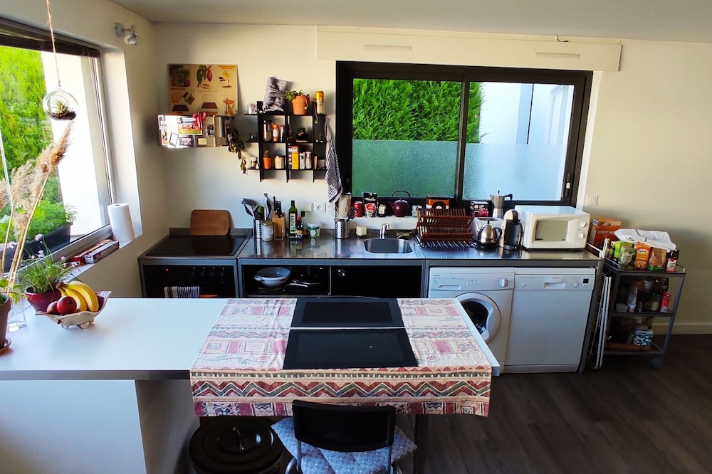 Appartement 4 Pers. au Calme Avec Parking Gratuit