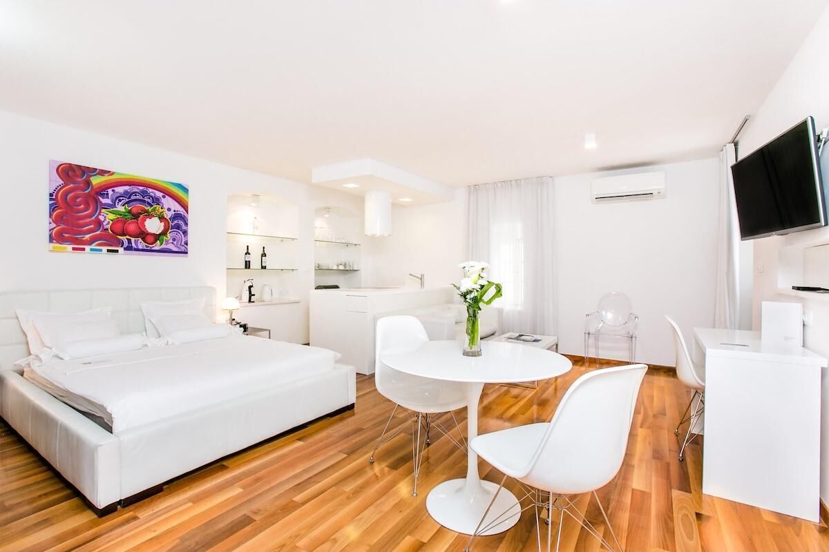 1 bedroom, iron/ironing board