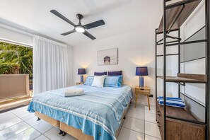 1 dormitorio, tabla de planchar con plancha, Internet y ropa de cama