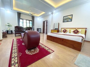 Deluxe Double Room, City View | Minibar, in-room safe, desk, blackout drapes - Diamond Hotel Thai Binh (Thai Binh)