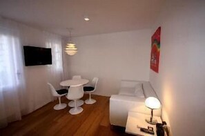 Living area - Deluxe Studio with Terrace  402 Kovačića Street 20 (Split)