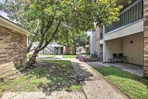 Property grounds - Baton Rouge Condo < 3 Mi to Tiger Stadium! (Baton Rouge)