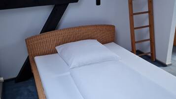 2 chambres, lit parapluie, Wi-Fi gratuit, draps fournis