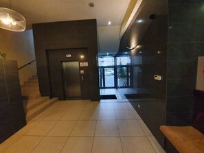 บริเวณประตูทางเข้า