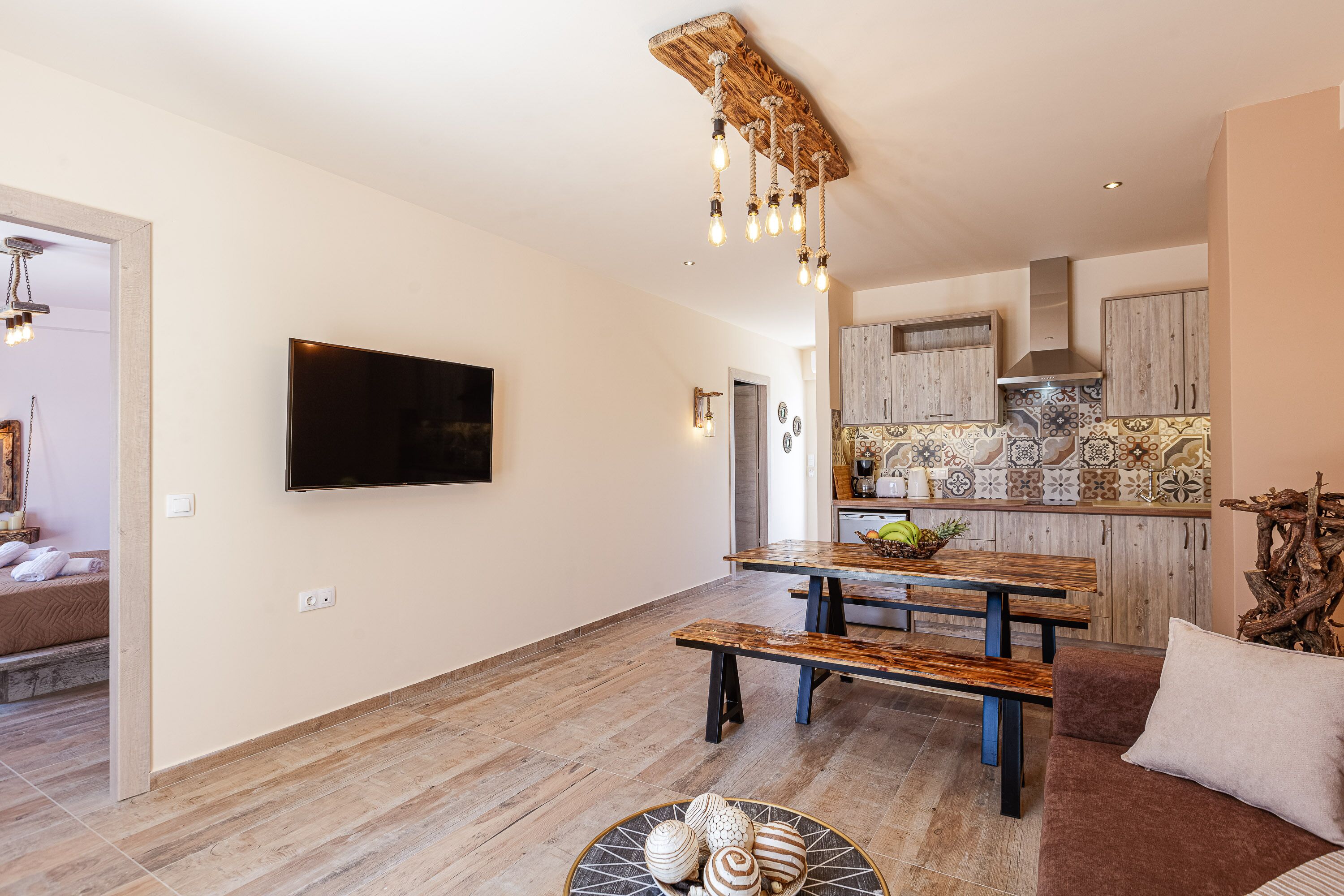 Semiso Beach Suites- 2 Bedroom Apartment 