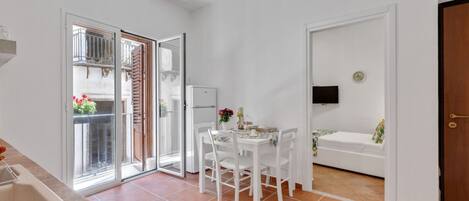 2 chambres, fer et planche à repasser, accès Internet, draps fournis