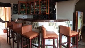 Bar (in der Unterkunft)