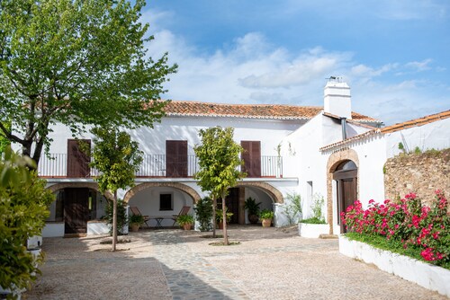RURAL HOUSE 5 ROOMS, 21 PEOPLE 