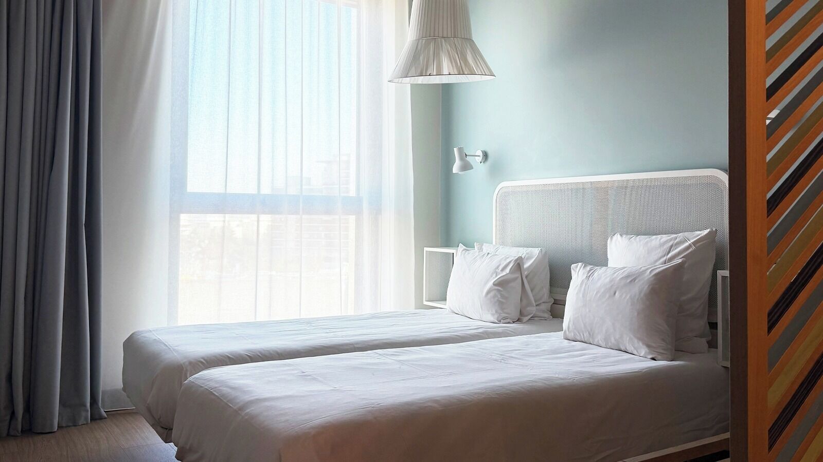 Classic Twin Room, 2 Twin Beds | Hypo-allergenic bedding, down comforters, in-room safe, desk