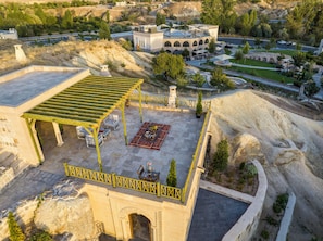 Suite (Nevsehirli Damat Ibrahim Pasa Cave) | Terrace/patio