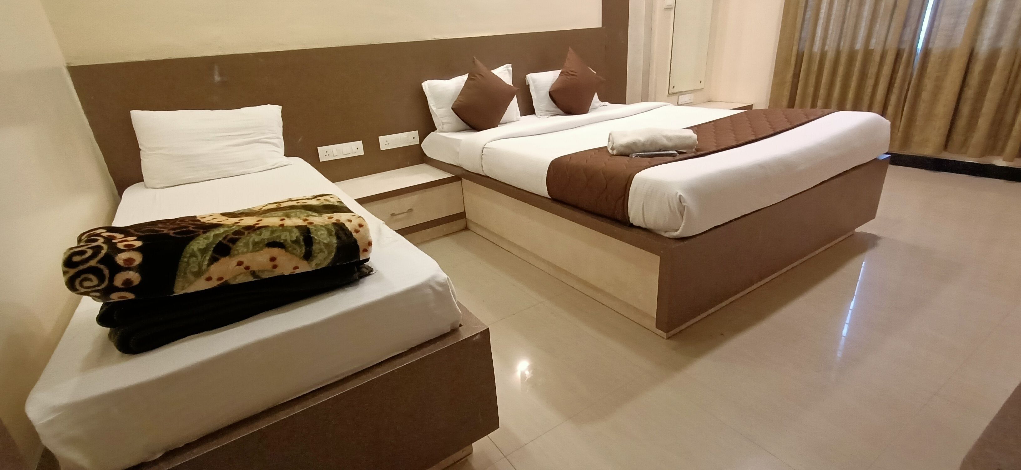 Ropa de cama hipoalergénica, tabla de planchar con plancha, ropa de cama