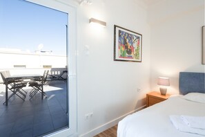 1 bedroom, iron/ironing board, free WiFi