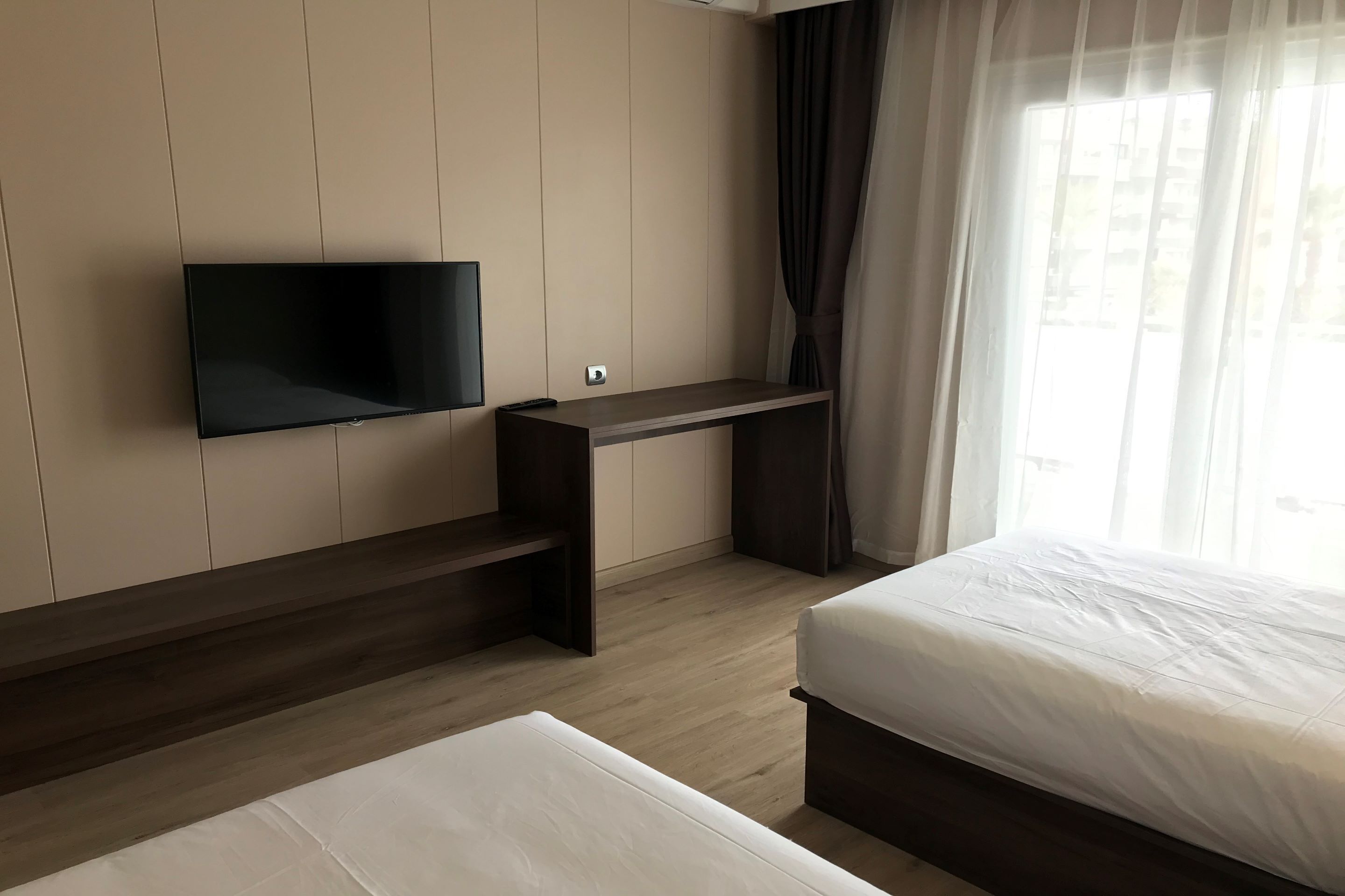 twin room | soundproofing, iron/ironing board, free wifi, bed sheets