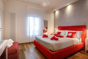 3 Schlafzimmer, Zimmersafe, Schreibtisch, Bügeleisen/Bügelbrett