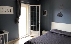 6 habitaciones, tabla de planchar con plancha y wifi gratis 