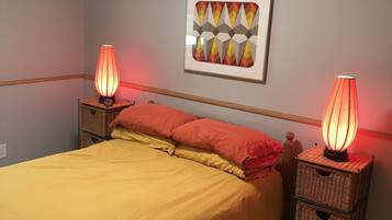 2 Schlafzimmer, Bügeleisen/Bügelbrett, kostenloses WLAN, Bettwäsche