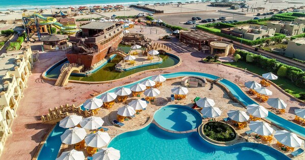 Seasonal outdoor pool - Green Leaves Chalets (Al-Hammam)