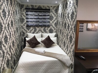 Diamond Apt with Wifi, Netflix,YouTube& Dstv