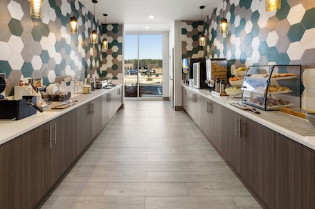 Free daily full breakfast