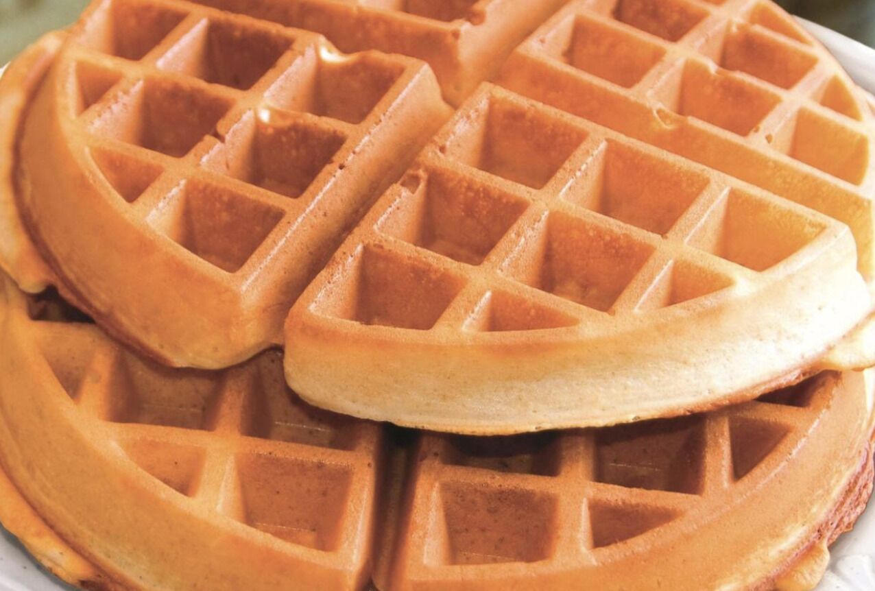 free daily full breakfast