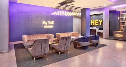 La Quinta Inn & Suites by Wyndham Terrell