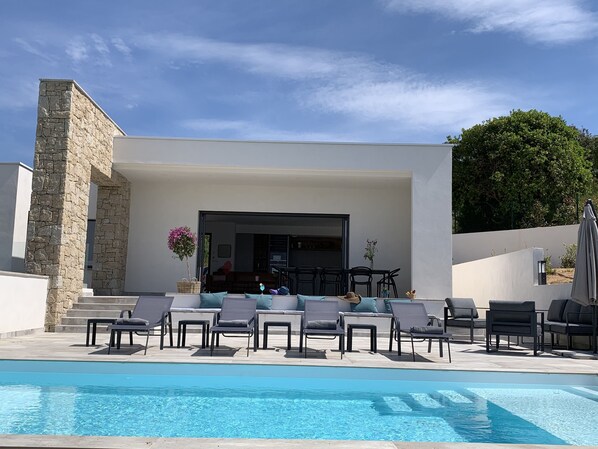 Outdoor pool, a heated pool