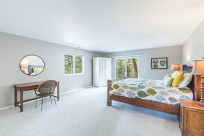4 chambres, fer et planche à repasser, Wi-Fi gratuit, draps fournis