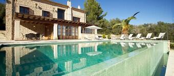 Country house with pool just half an hour from the Sa Coma and S'Illot beaches