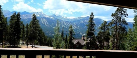 Superior Townhome, 2 Bedrooms, Mountainside | Vue de la chambre