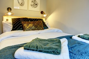 1 chambre, bureau, Wi-Fi gratuit, draps fournis