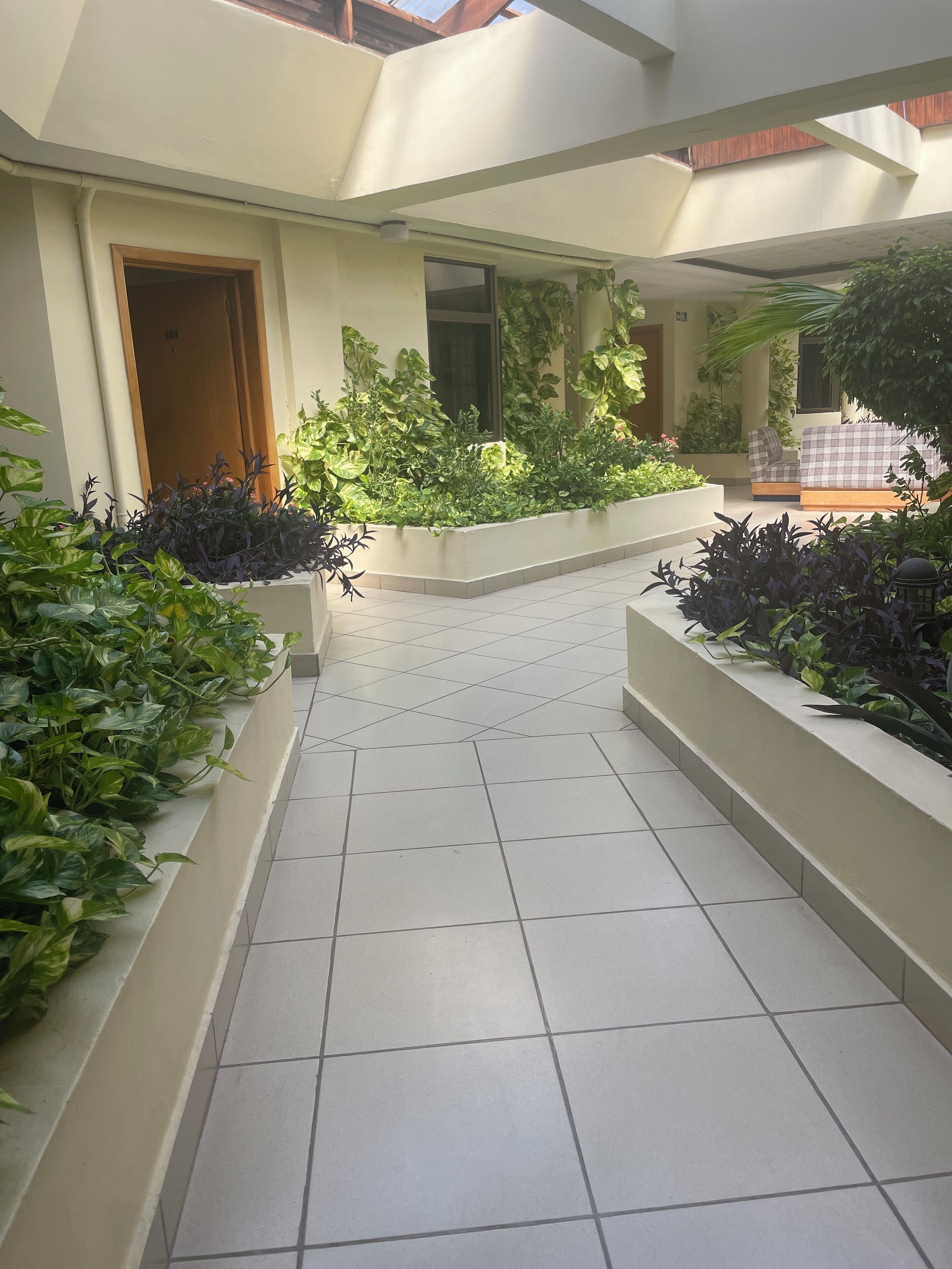 7-inch LCD TV with digital channels, TV, DVD player