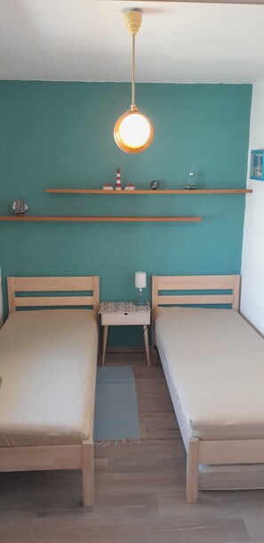 1 makuuhuone, työpöytä, ilmainen Wi-Fi, vuodevaatteet