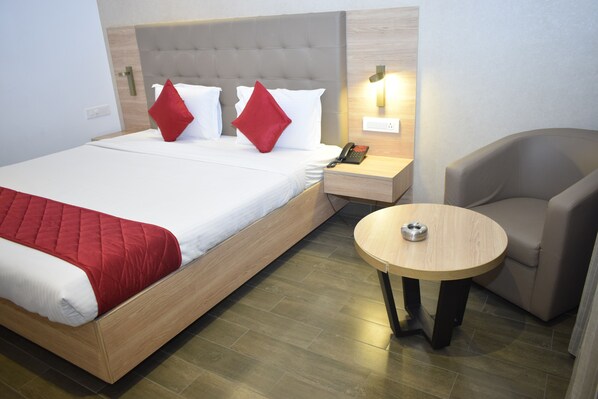 Executive Double Room | Egyptian cotton sheets, premium bedding, rollaway beds, free WiFi
