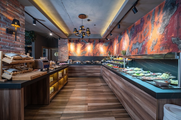 Tägliches inbegriffenes Frühstücksbuffet