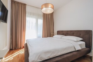 Leilighet | Blendingsgardiner, strykejern/-brett og wi-fi (inkludert)