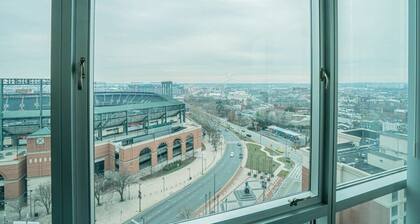 2 Bedroom Fully Furnished Apartment in Baltimore Downtown