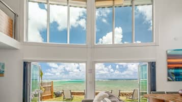 Älytelevisio, Netflix, pöytäjalkapallopöytä, suoratoistopalvelut